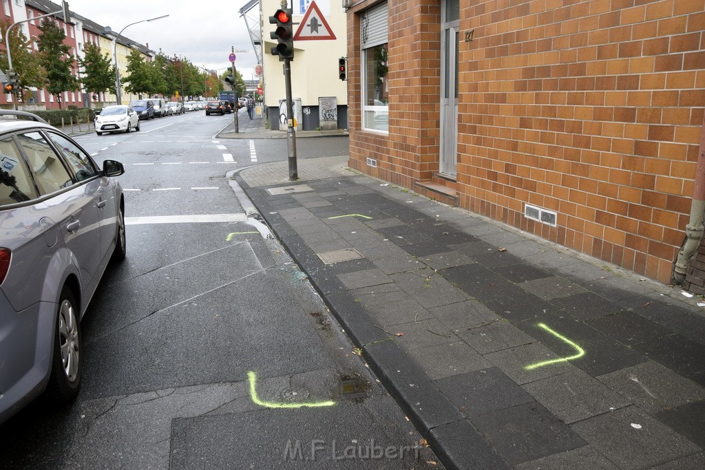 Schiesserei Koeln Gremberg Odenthalstr Nassaustr P13.JPG - Miklos Laubert